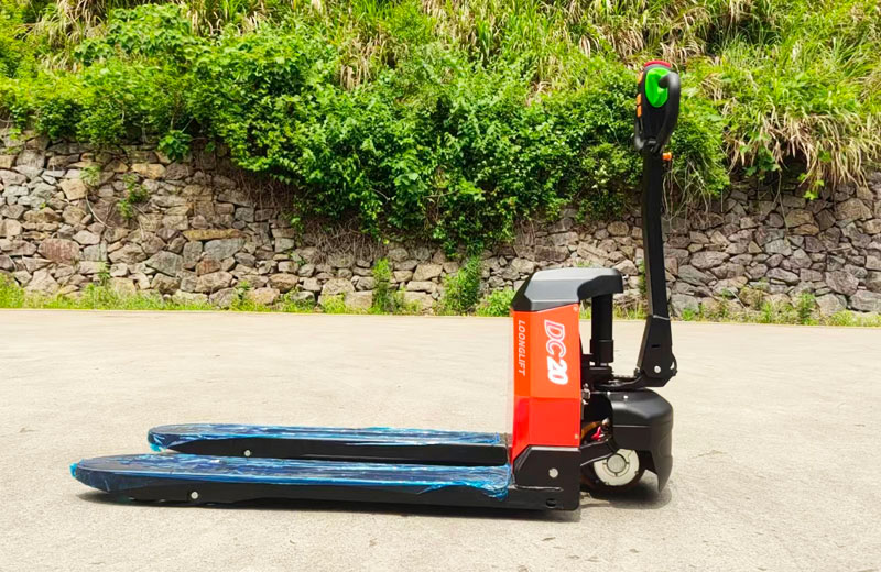 Electric pallet truck